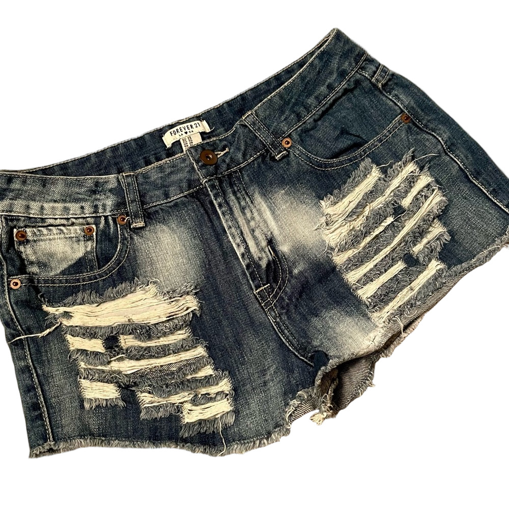 Forever 21 denim shorts size 28. Five pocket distressed jean shorts - Picture 1 of 4